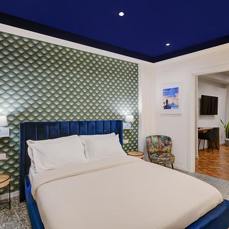 Well Suites - Piazza Dei Martiri Napoli Eksteriør billede
