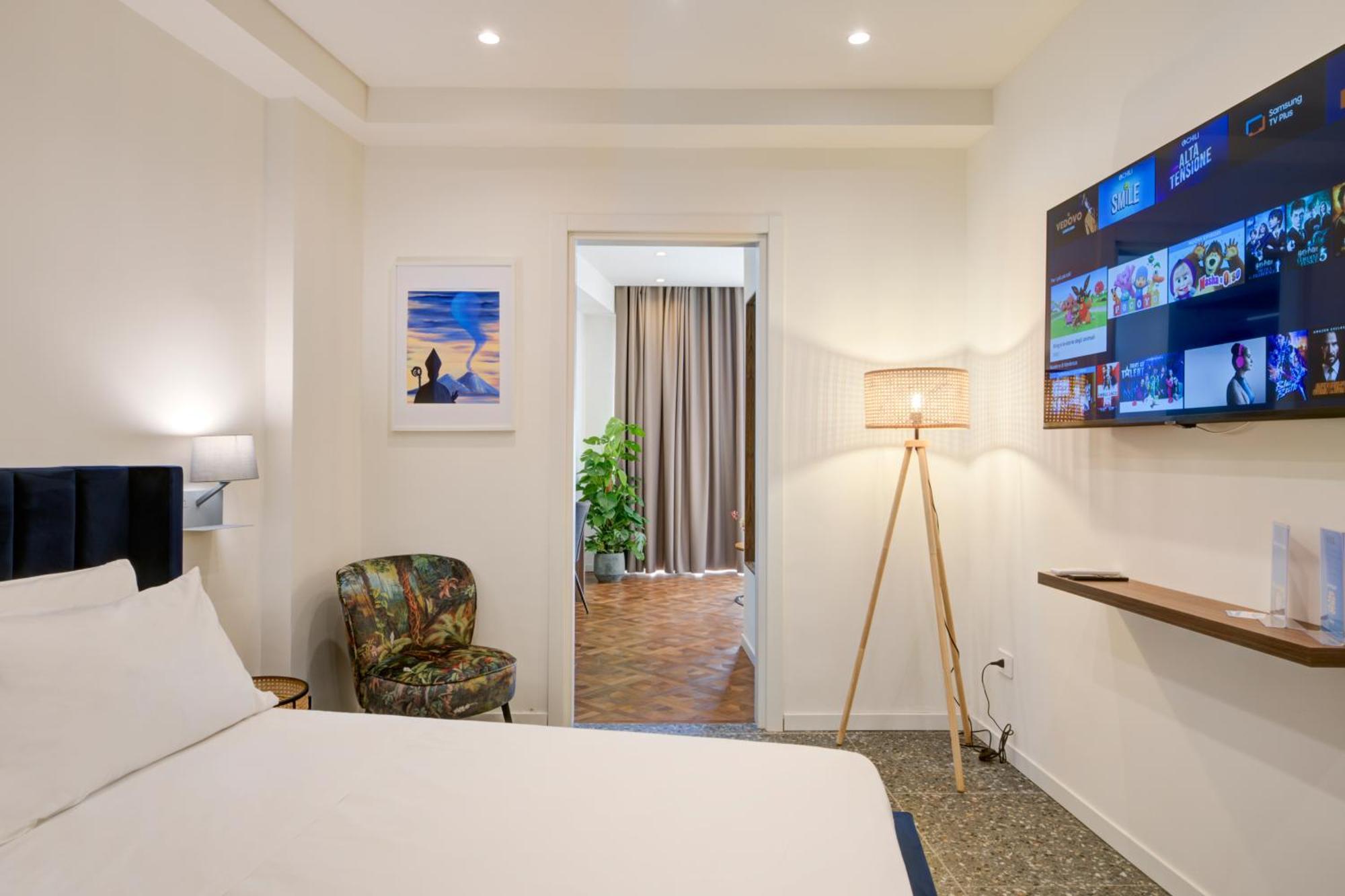 Well Suites - Piazza Dei Martiri Napoli Eksteriør billede