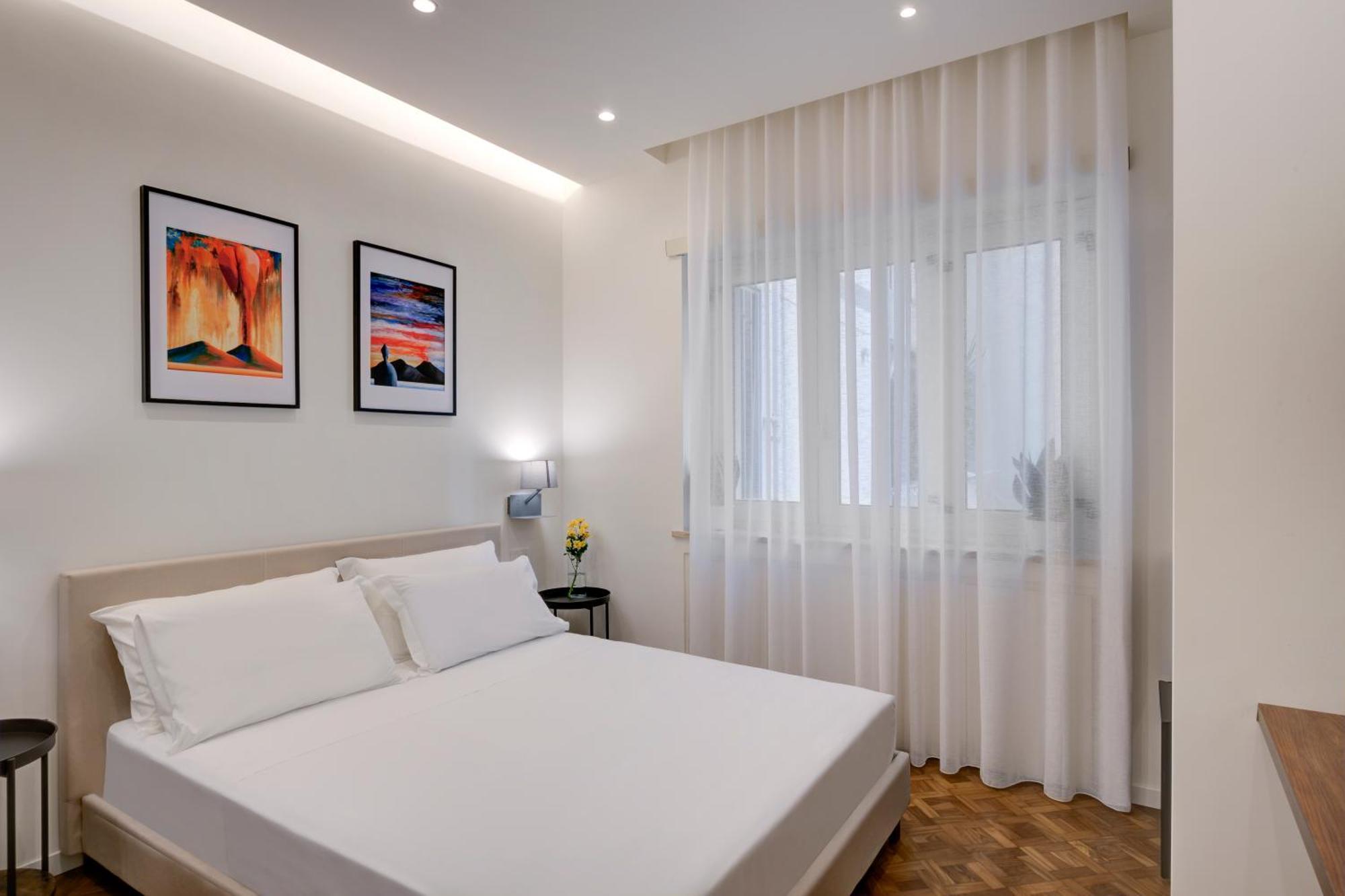 Well Suites - Piazza Dei Martiri Napoli Eksteriør billede