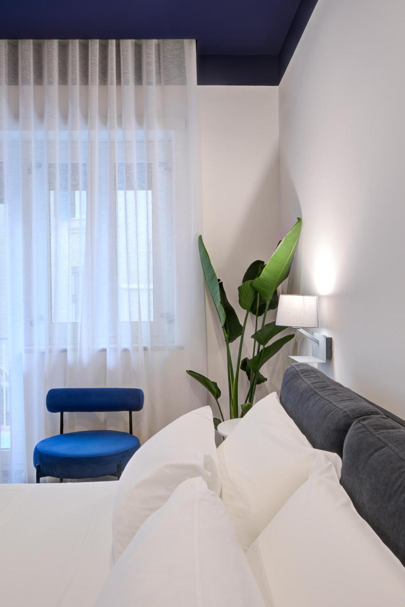 Well Suites - Piazza Dei Martiri Napoli Eksteriør billede