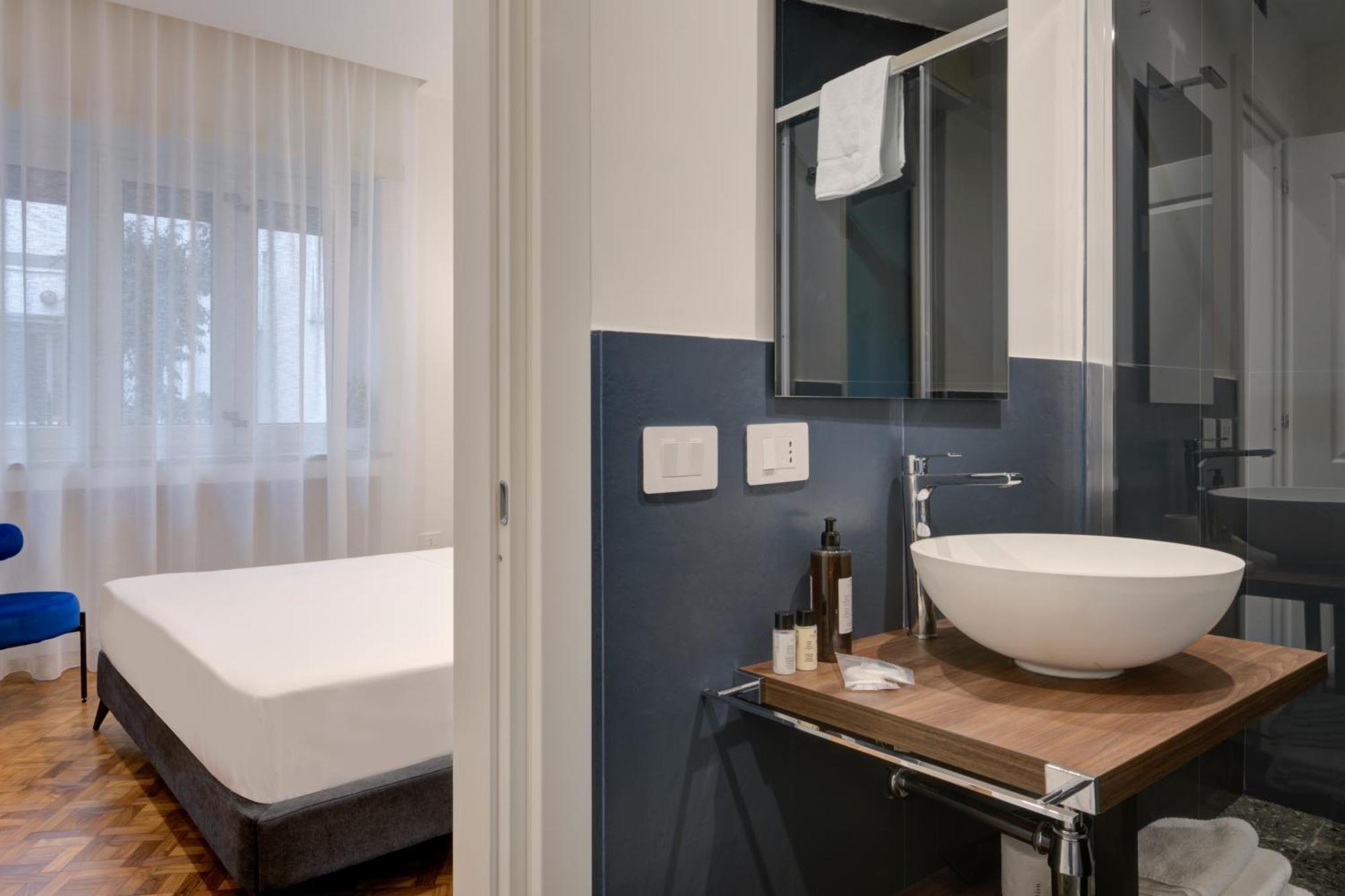Well Suites - Piazza Dei Martiri Napoli Eksteriør billede