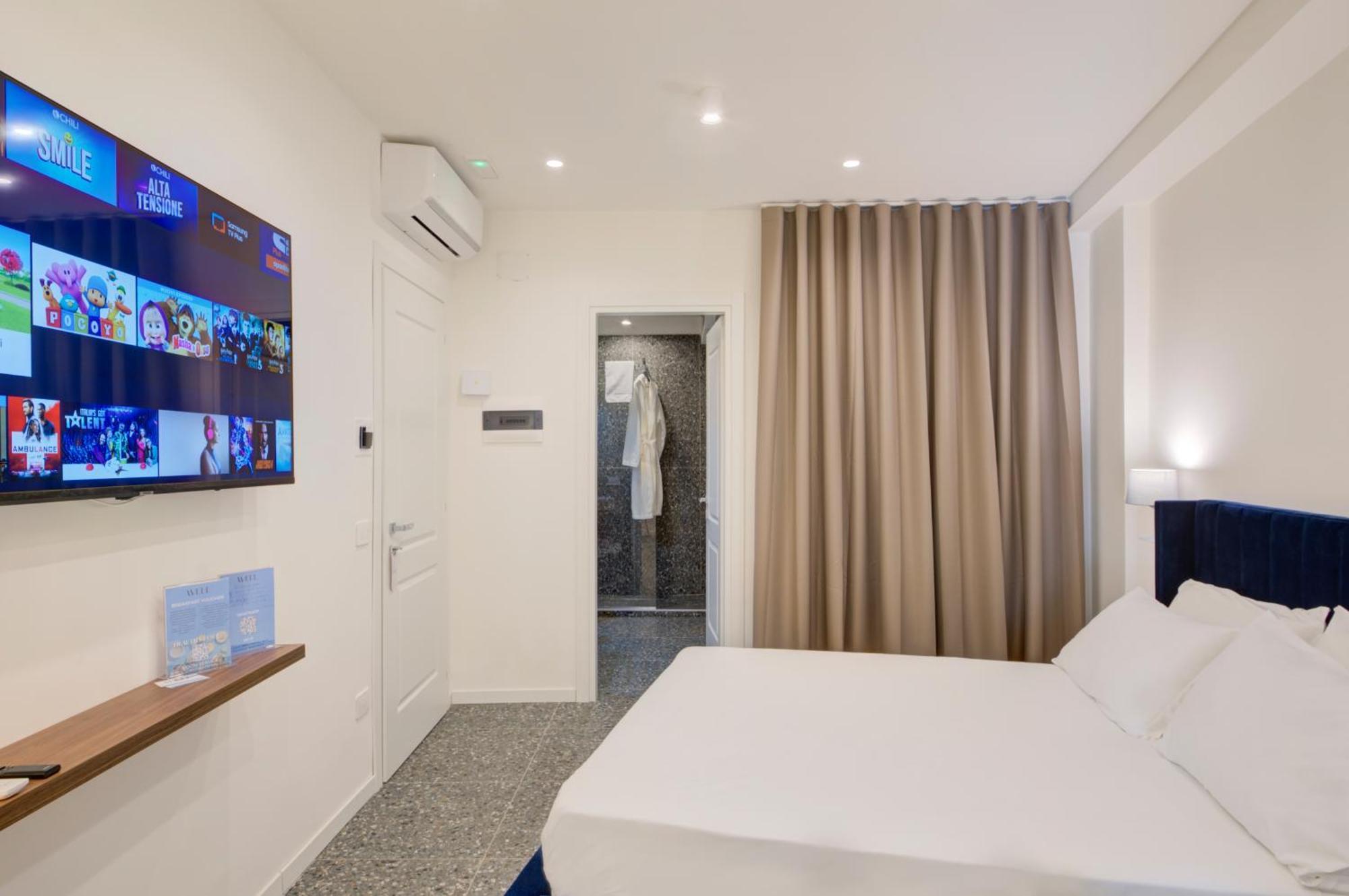 Well Suites - Piazza Dei Martiri Napoli Eksteriør billede