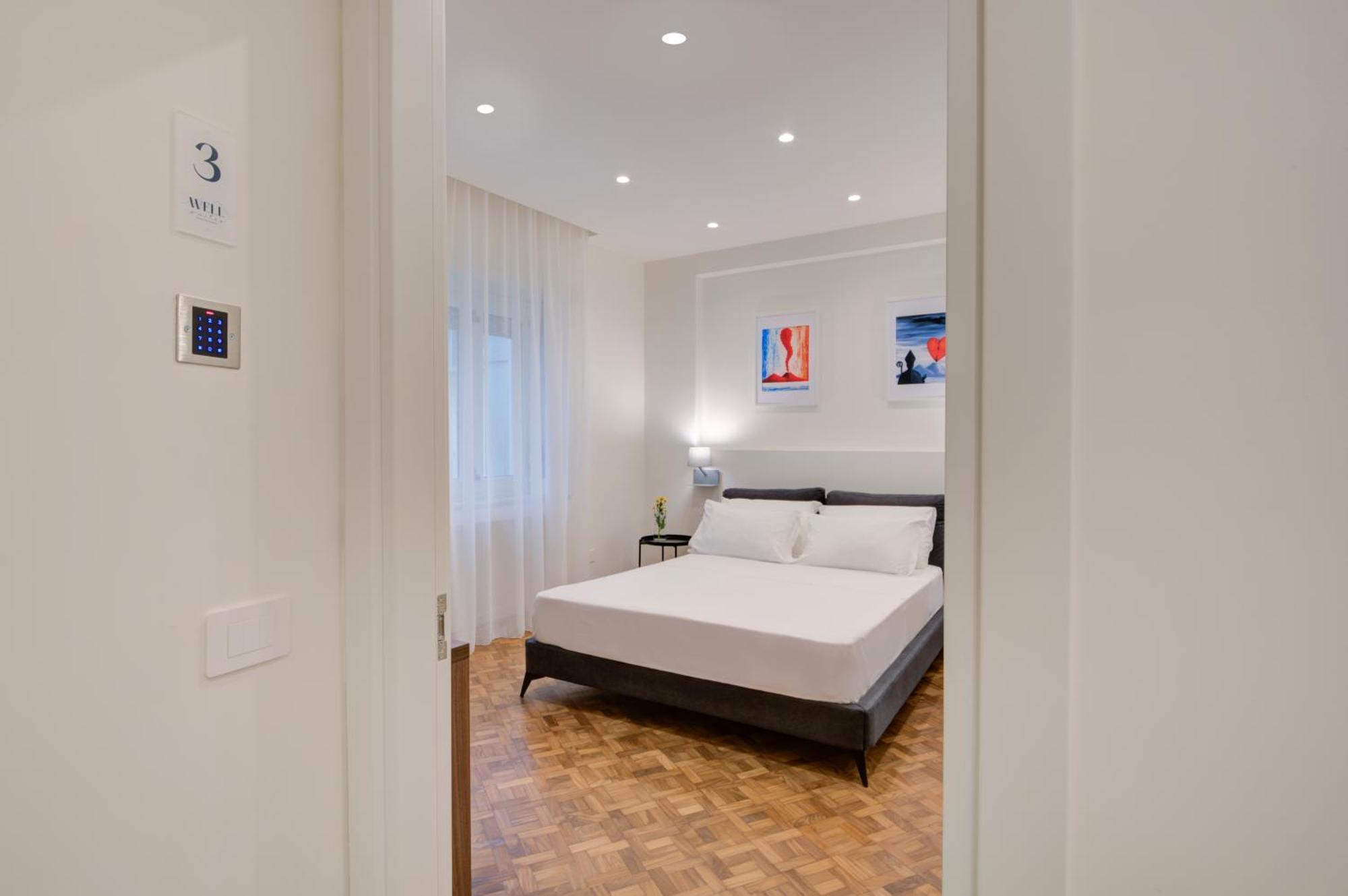 Well Suites - Piazza Dei Martiri Napoli Eksteriør billede
